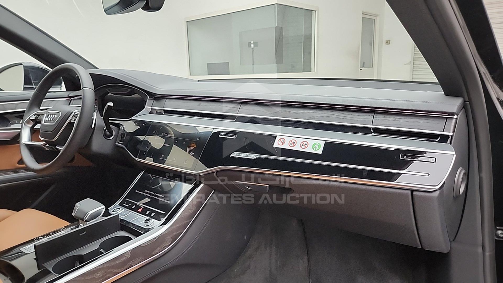 2025 AUDI A8 VIN: WAUZZZF85SN000643