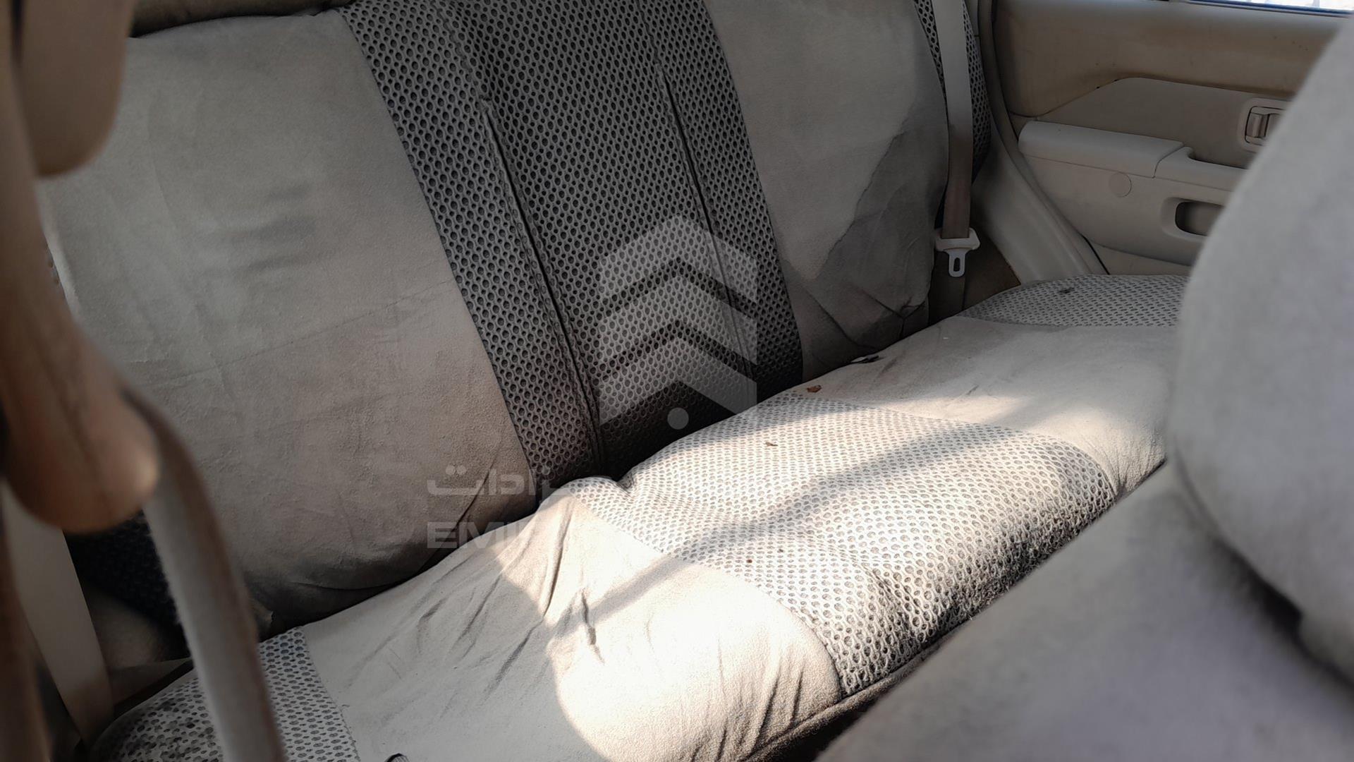1998 NISSAN PATHFINDER VIN: JN8AR05S2WW271933
