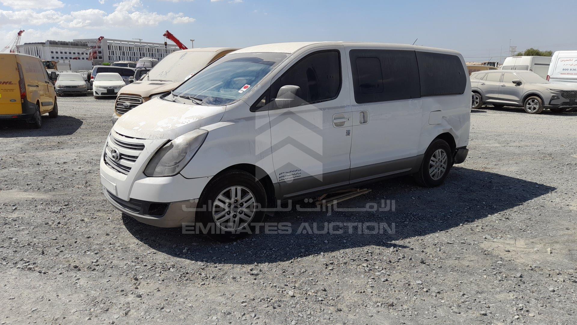 2016 HYUNDAI H1 VIN: KMJWA37R3GU801127