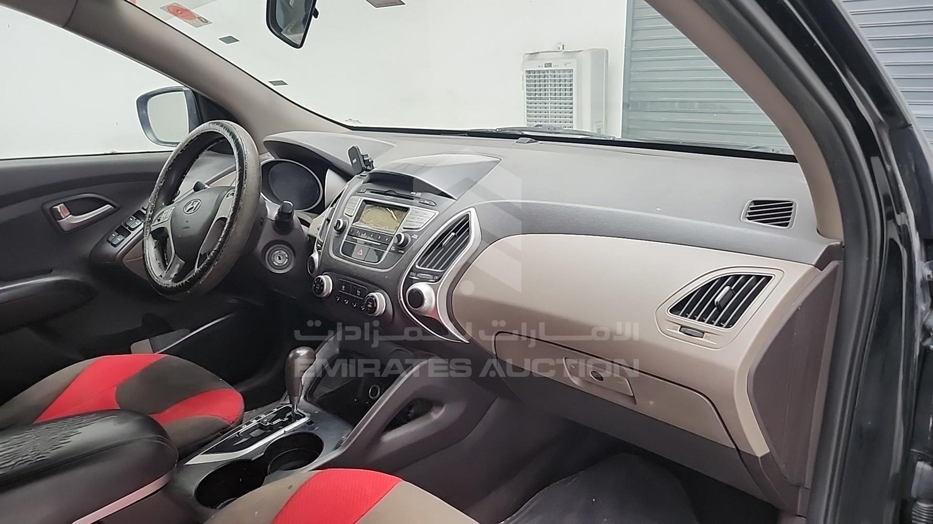 2013 HYUNDAI TUCSON VIN: KMHJT81BXDU630516