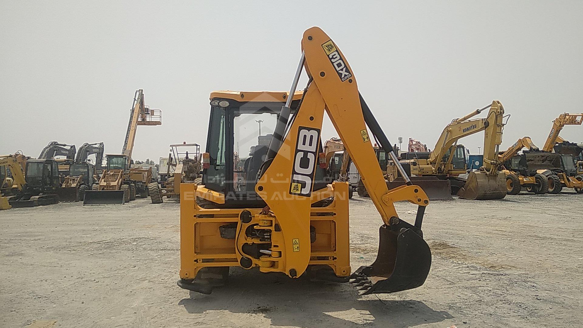 2017 JCB 3DX VIN: HAR3DXSUH01489831