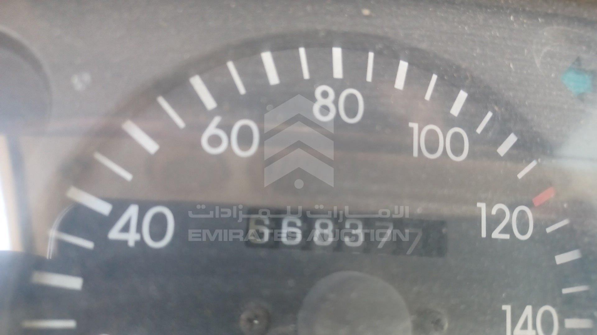 2011 HYUNDAI COUNTY VIN: KMJHG17C1BC050826