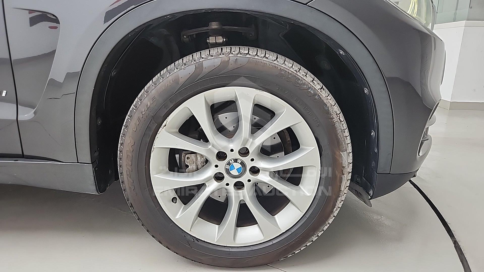 2015 BMW X5 VIN: WBAKR0107F0J35155