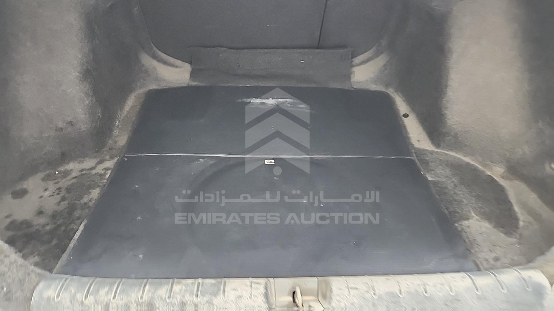 2018 HONDA CIVIC VIN: 2HGFC2F70JH592807