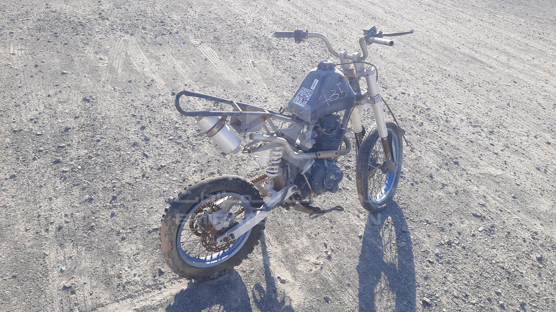 0 MOTORBIKE --- VIN: L5CHEJLHEM002735