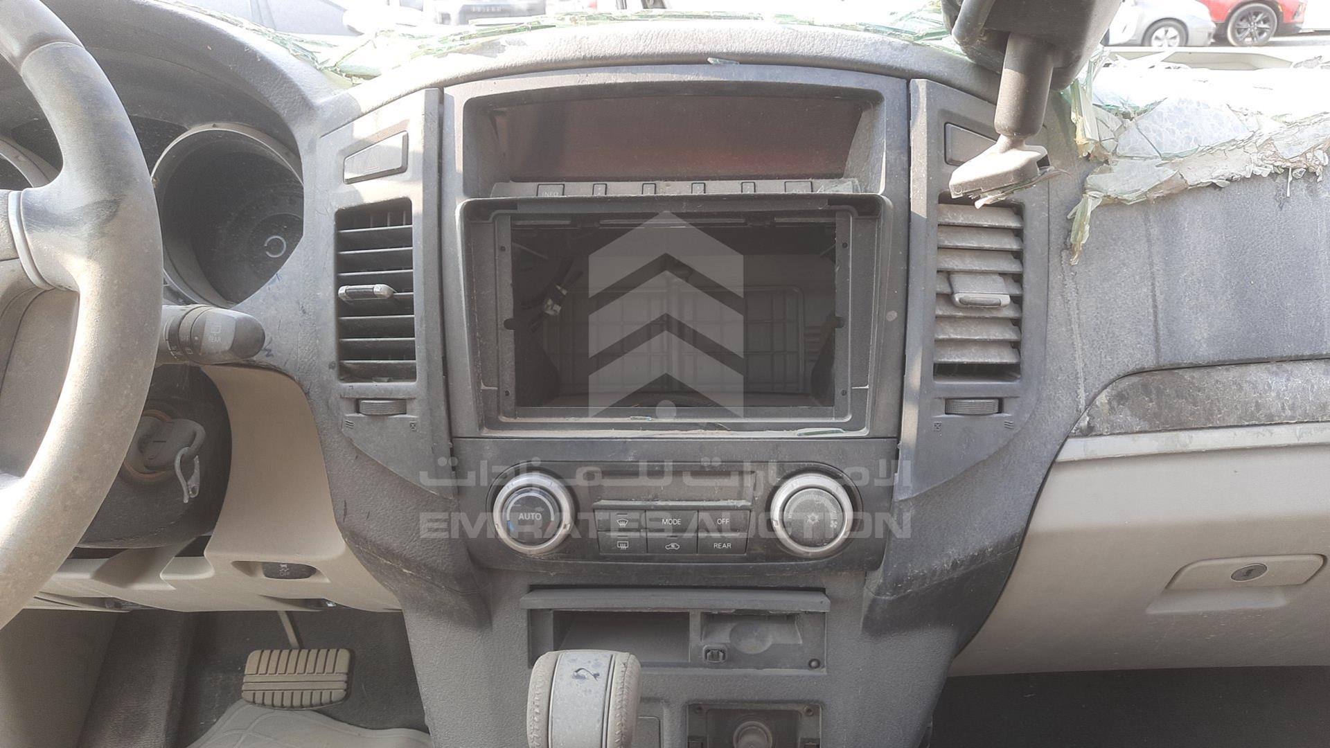 2013 MITSUBISHI PAJERO VIN: JMYLRV95WDJ702131