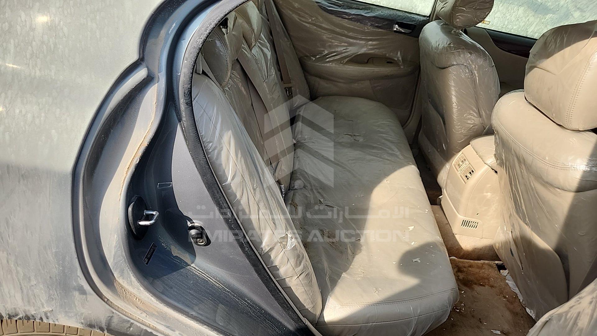 2004 LEXUS ES 330 VIN: JTHBA30G445005214