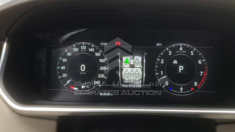 SALGA2BV6JA380966 Auction: EmiratesAuction Lot: 405807 SALGA2BV6JA380966 Range Rover Vogue SE 2018 BLUE Photo 21