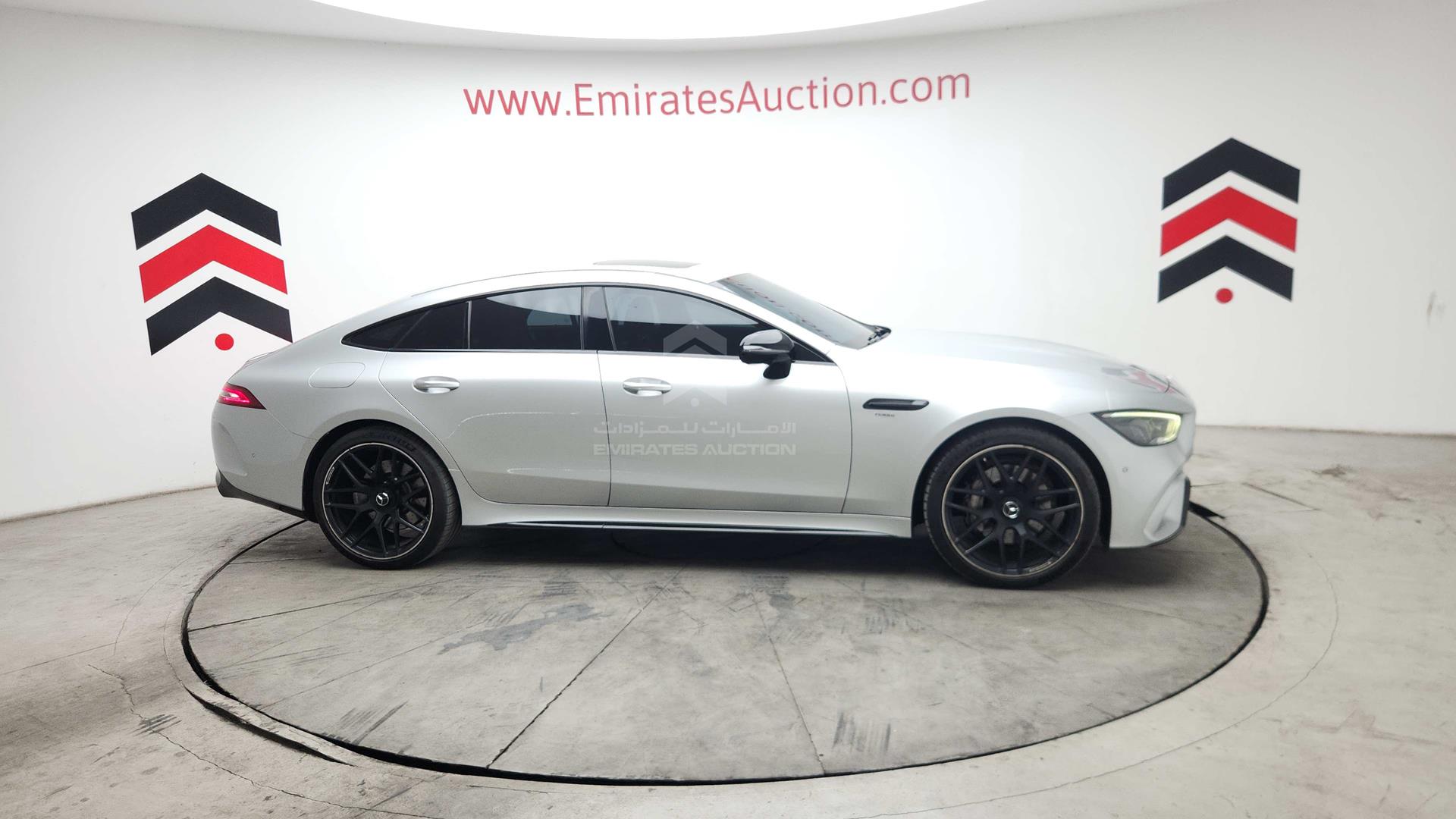 2019 MERCEDES GT 43 AMG VIN: WDD7X5JB8KA007031