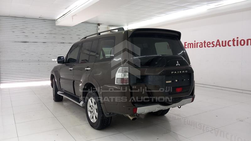 JE4MR62N1HJ708742 Auction: EmiratesAuction Lot: 410744 JE4MR62N1HJ708742 Mitsubishi Pajero 2017 -- Photo 7