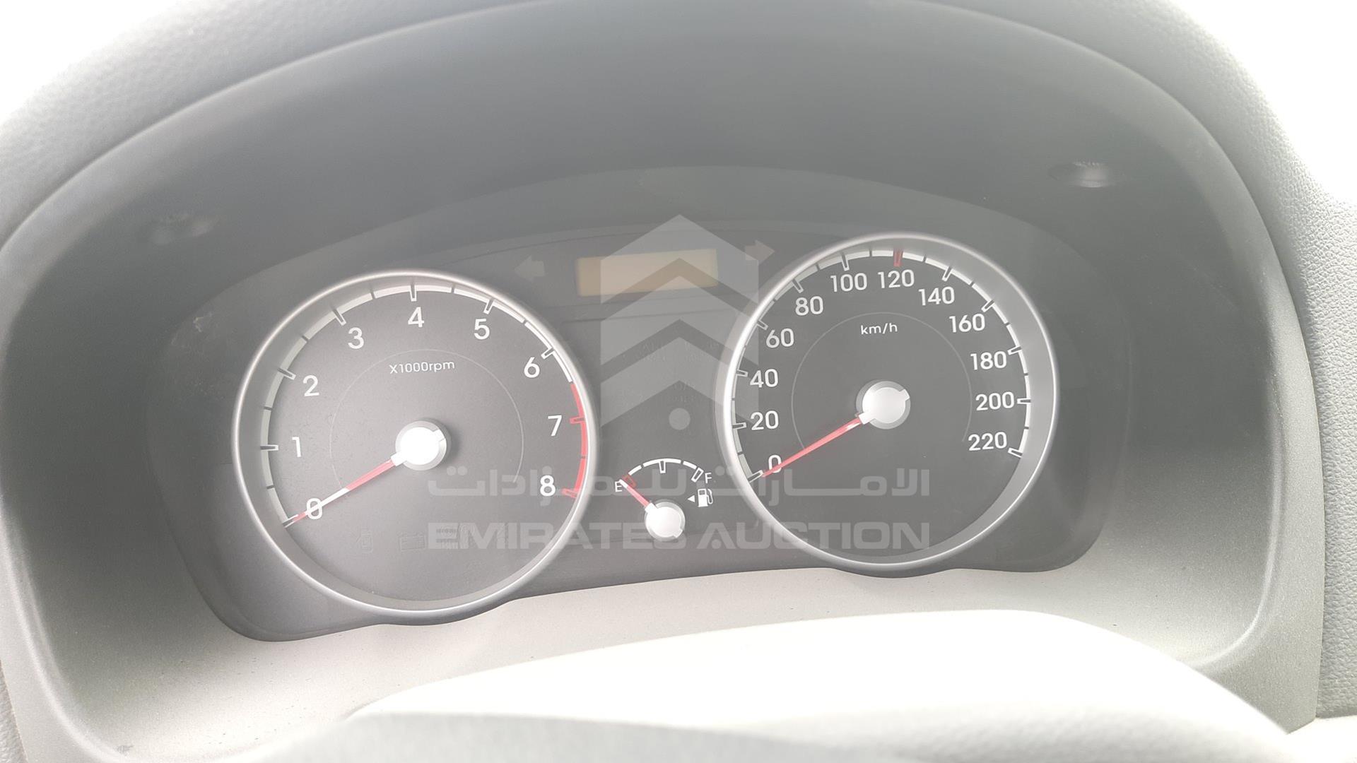 2010 HYUNDAI ACCENT VIN: KMHCM41A1AU449161