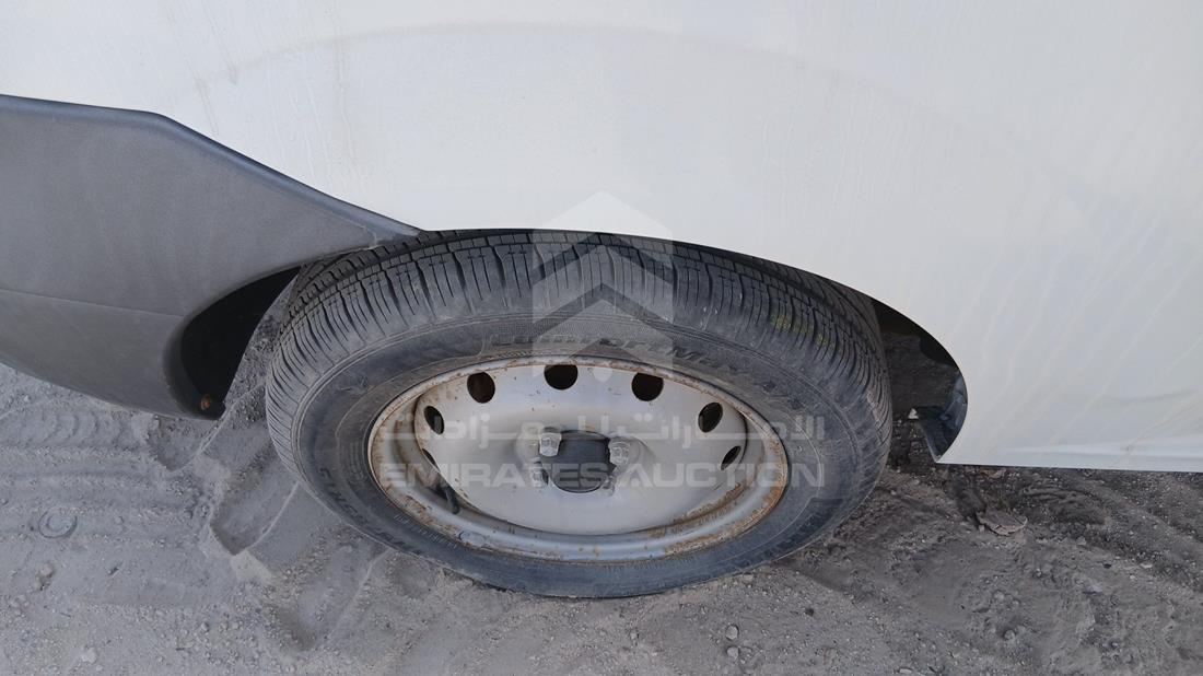 2012 Renault Logan — Rear Right Tyre — Photo 29