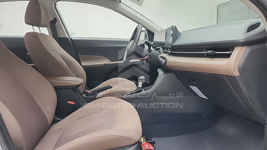 2025 Hyundai Accent — Front Right Passenger Seat View — Photo 28