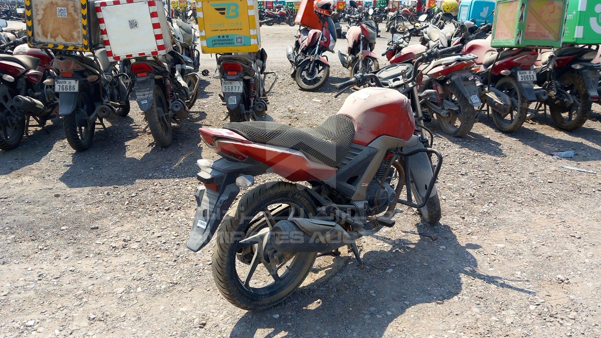2015 HONDA UNICORN 160 VIN: ME4KC2035G8000615
