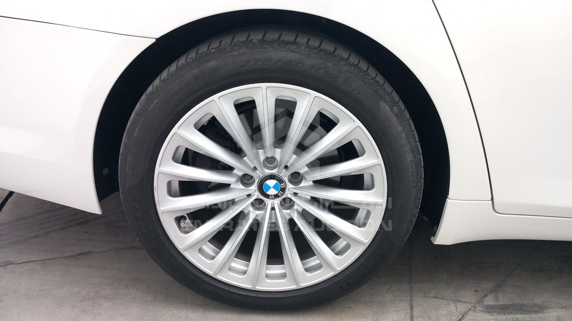 2009 BMW 740 IL VIN: WBAKB410X9CY46332