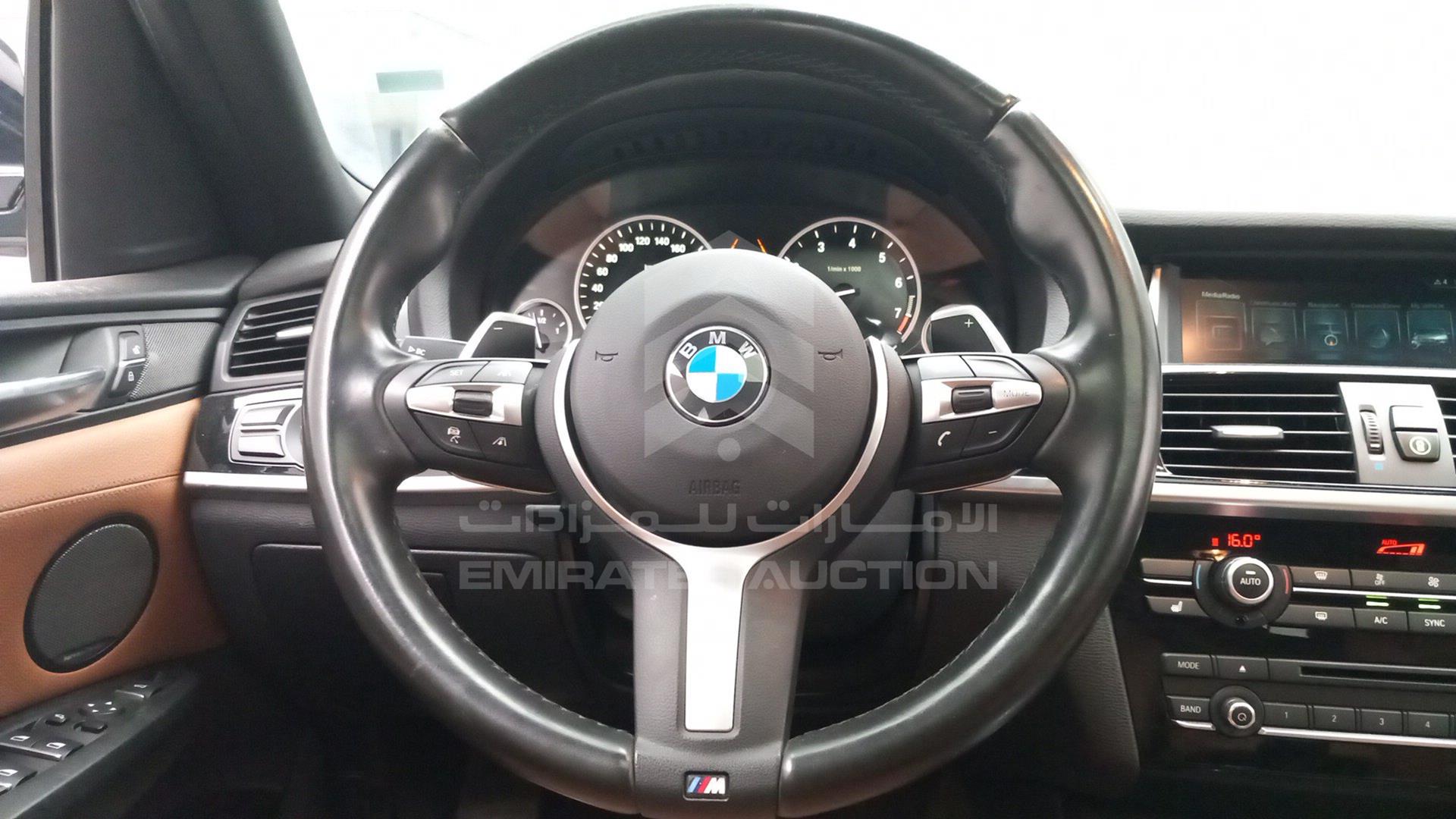 2018 BMW X4 VIN: WBAXW7102J0Y57164