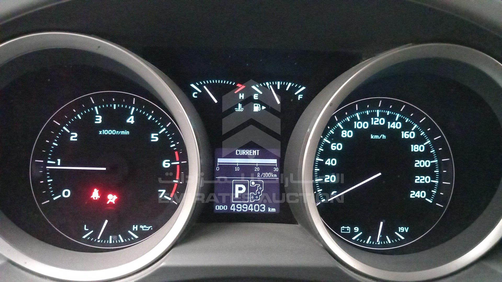 2010 TOYOTA LAND CRUISER VIN: JTMHT05JXA4032928