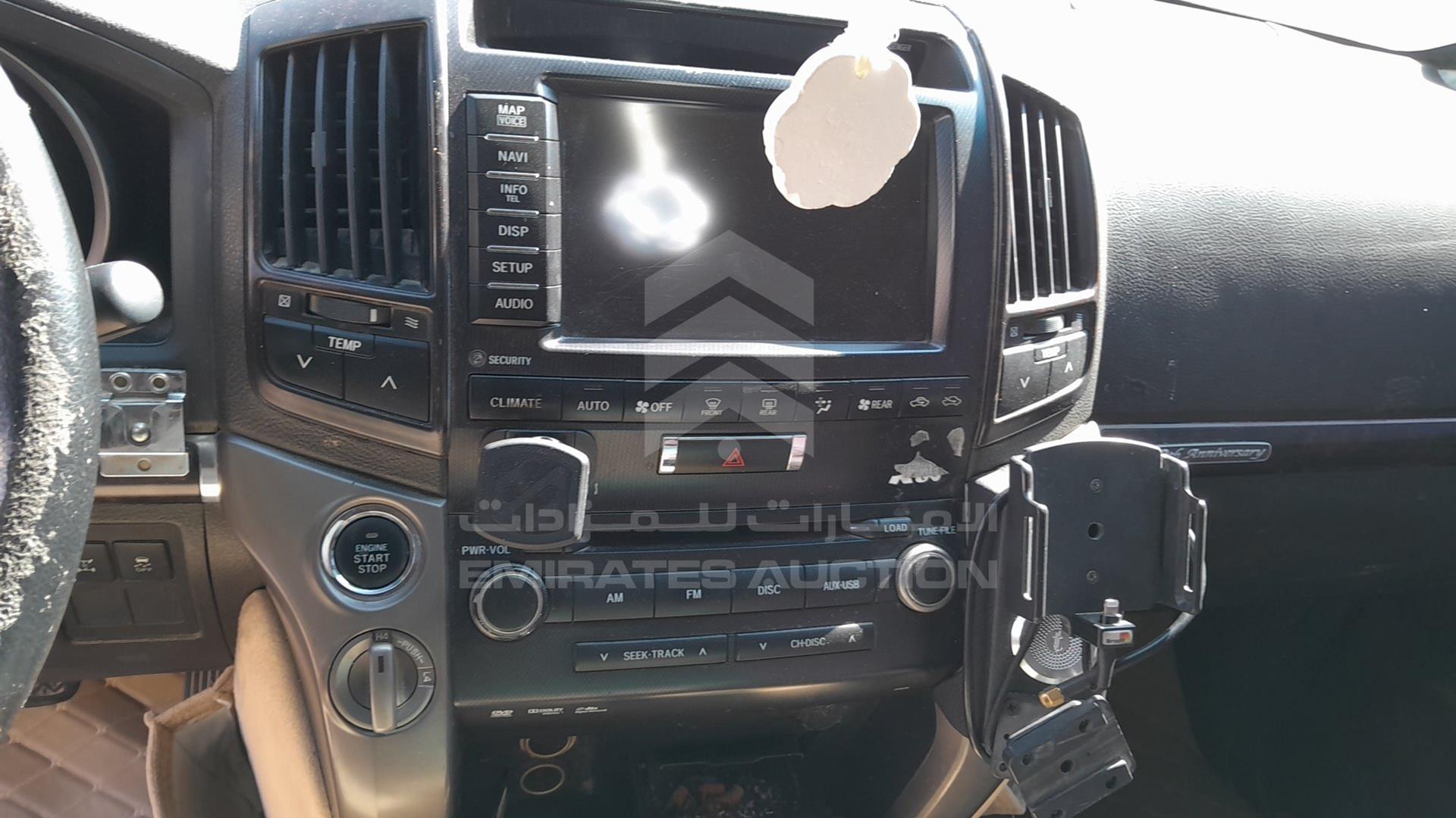 2011 TOYOTA LAND CRUISER VIN: JTMHT05J7B4041507