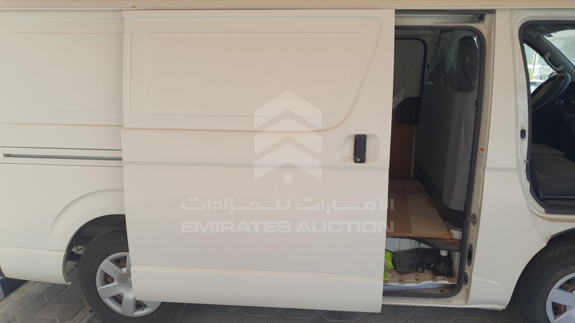 2018 TOYOTA HIACE VIN: JTFHX02P9J0119666