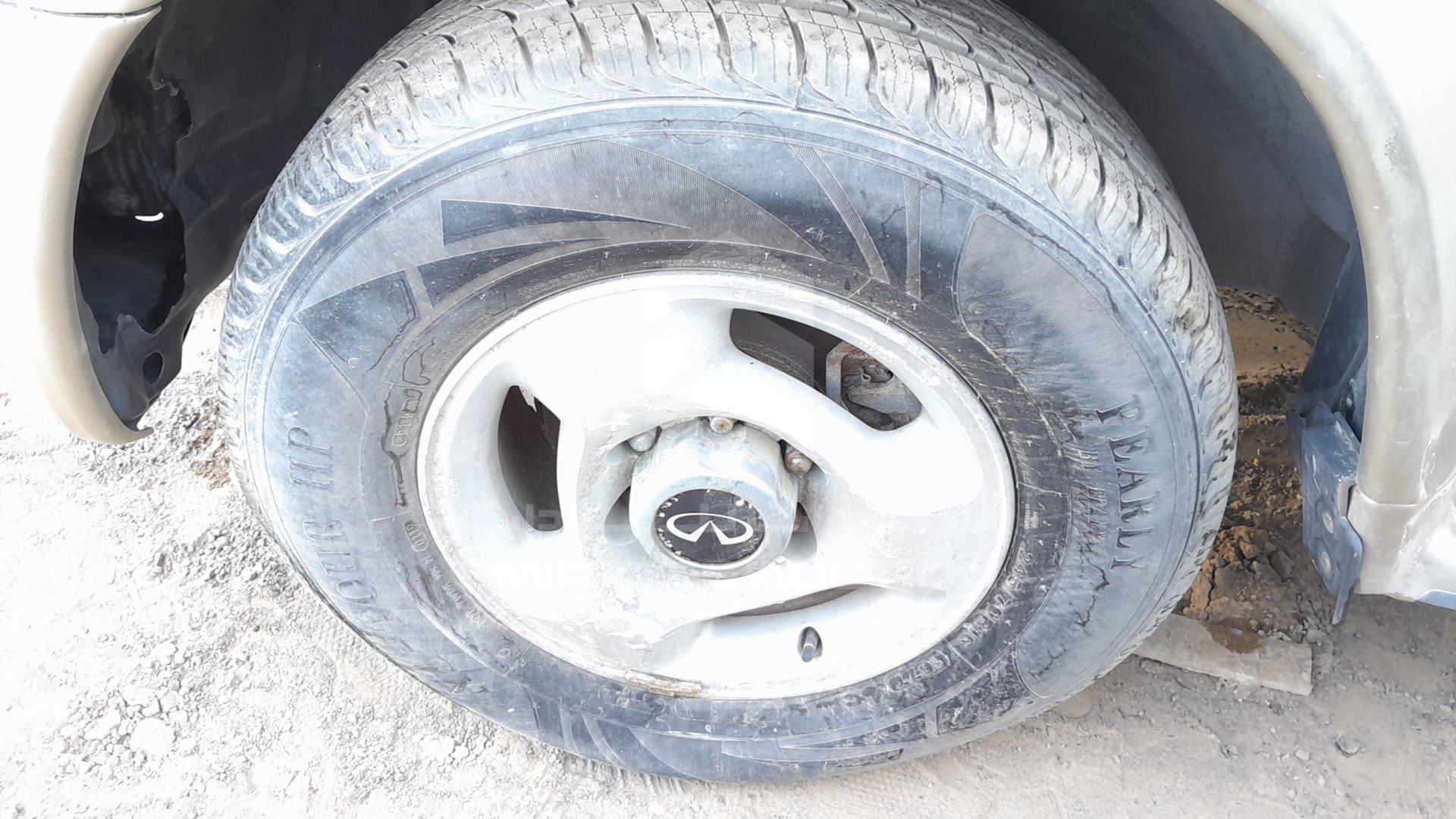 1998 INFINITI QX4 VIN: JNRAR05Y7WW030384