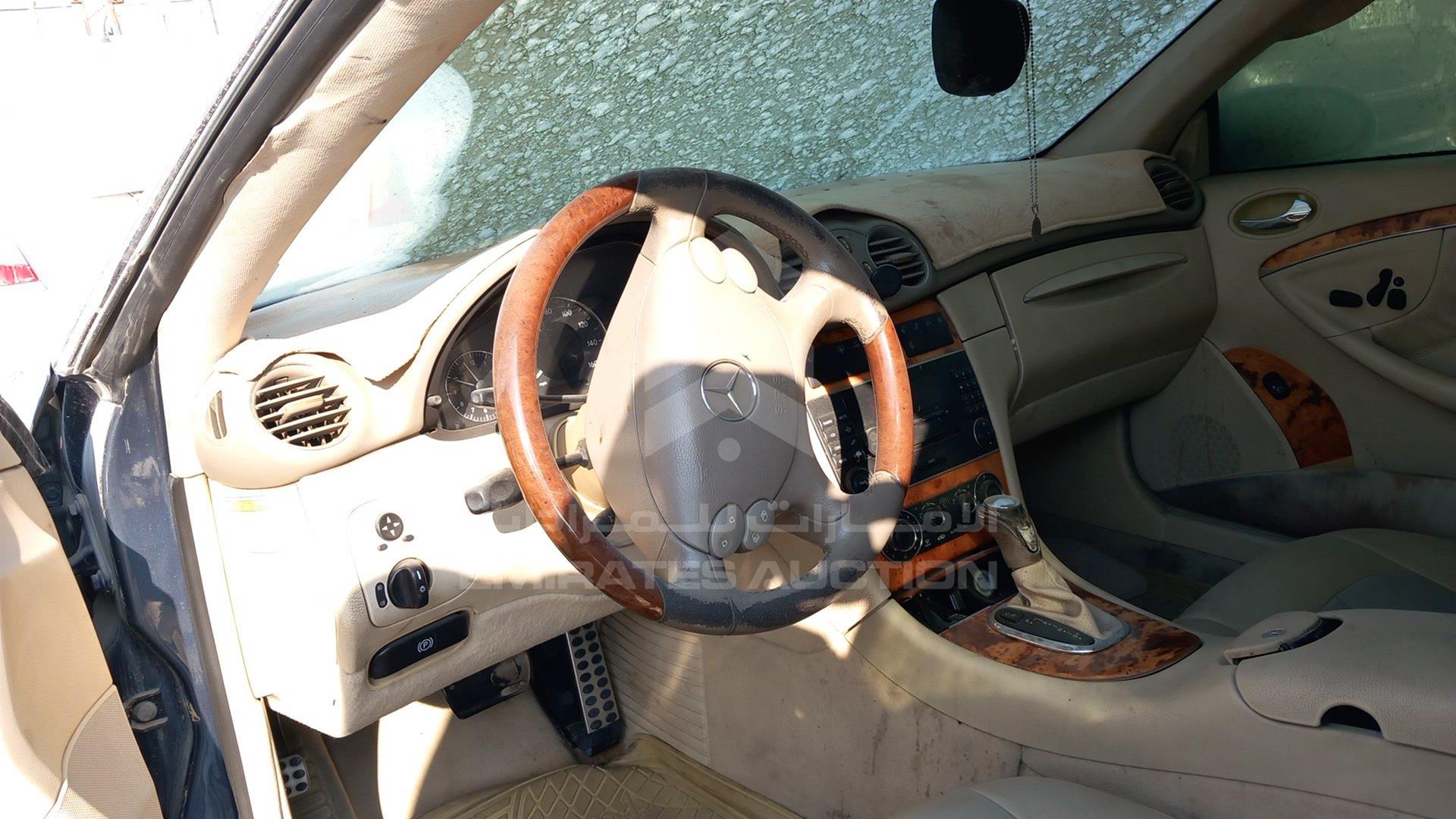 2005 MERCEDES CLK320 VIN: WDBTJ65J45F164949