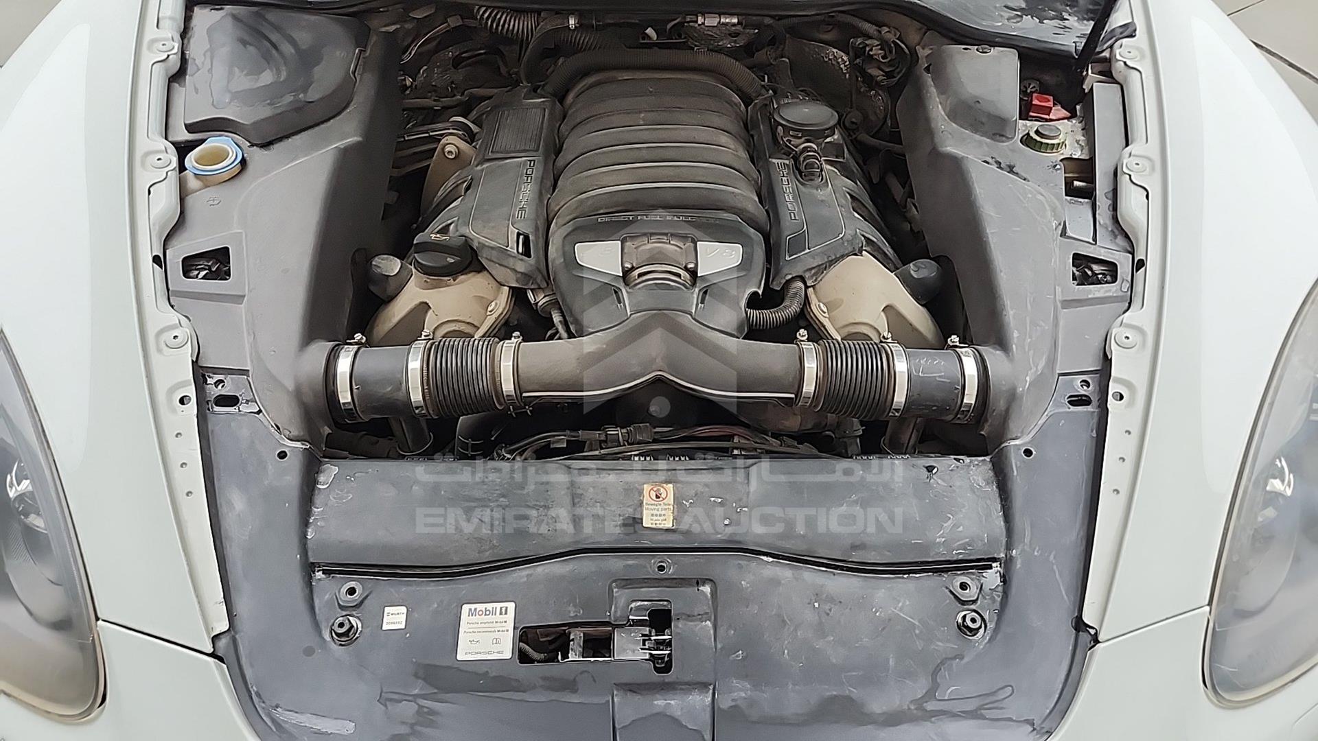 2013 PORSCHE CAYENNE GTS VIN: WP1ZZZ92ZDLA45314
