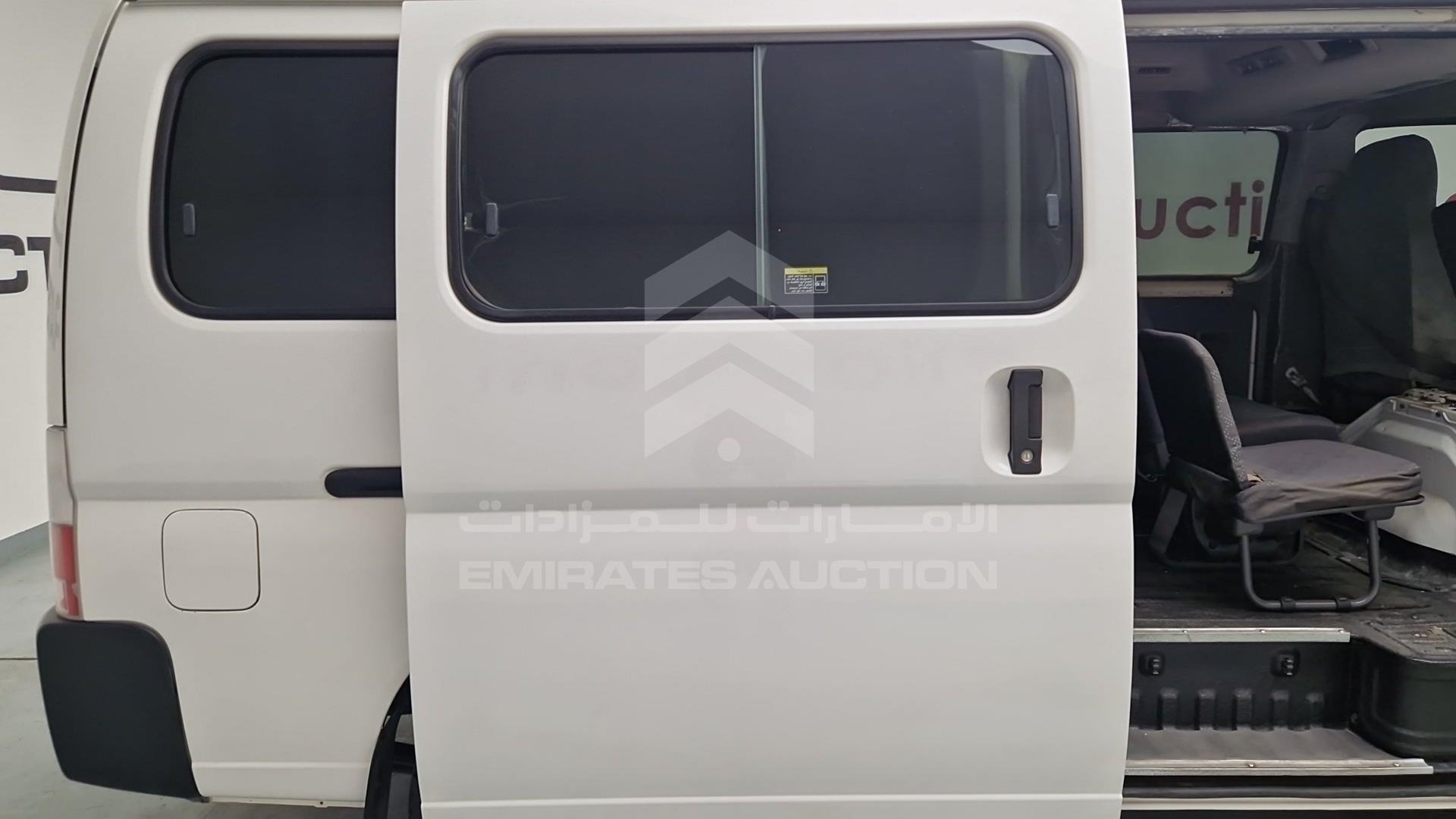 2010 NISSAN URVAN VIN: JN6AE54SXAX020664
