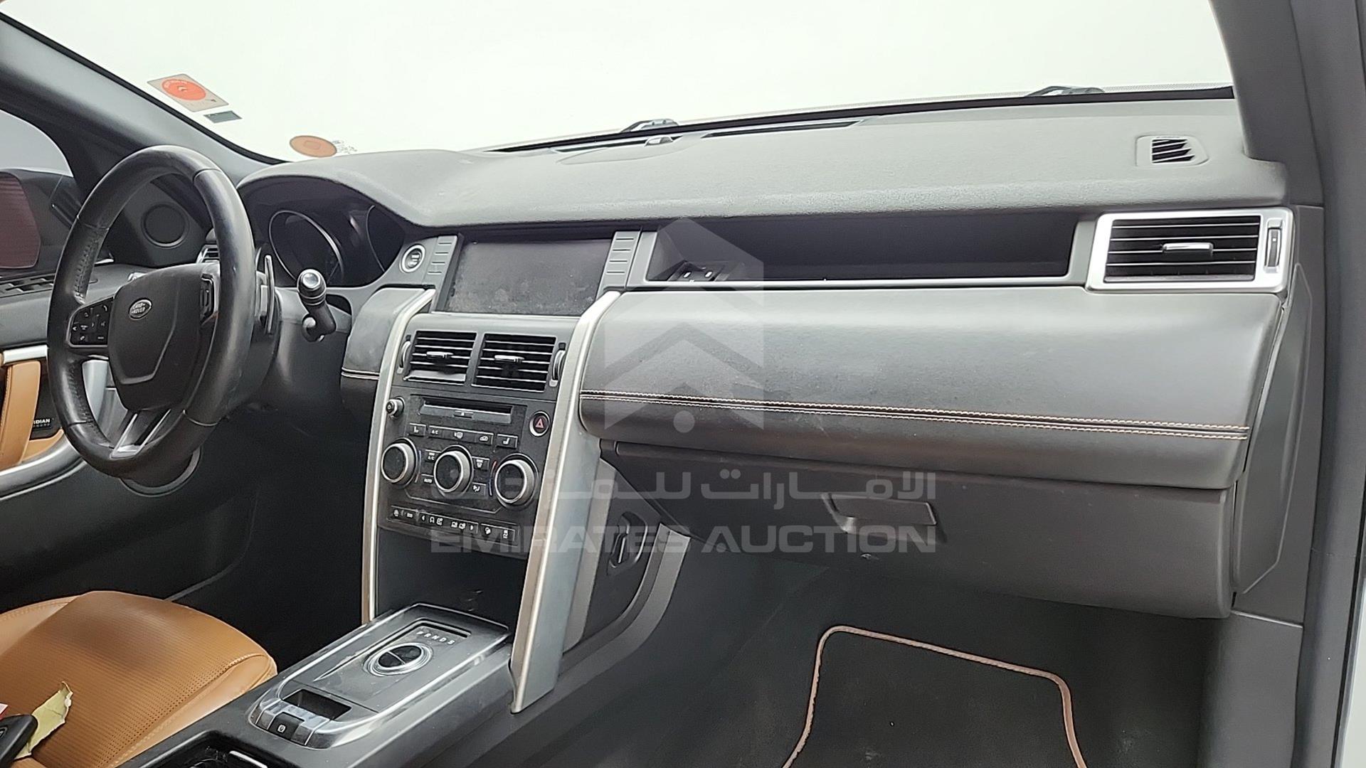 2018 LAND ROVER DISCOVERY VIN: SALCA2BX3JH758636