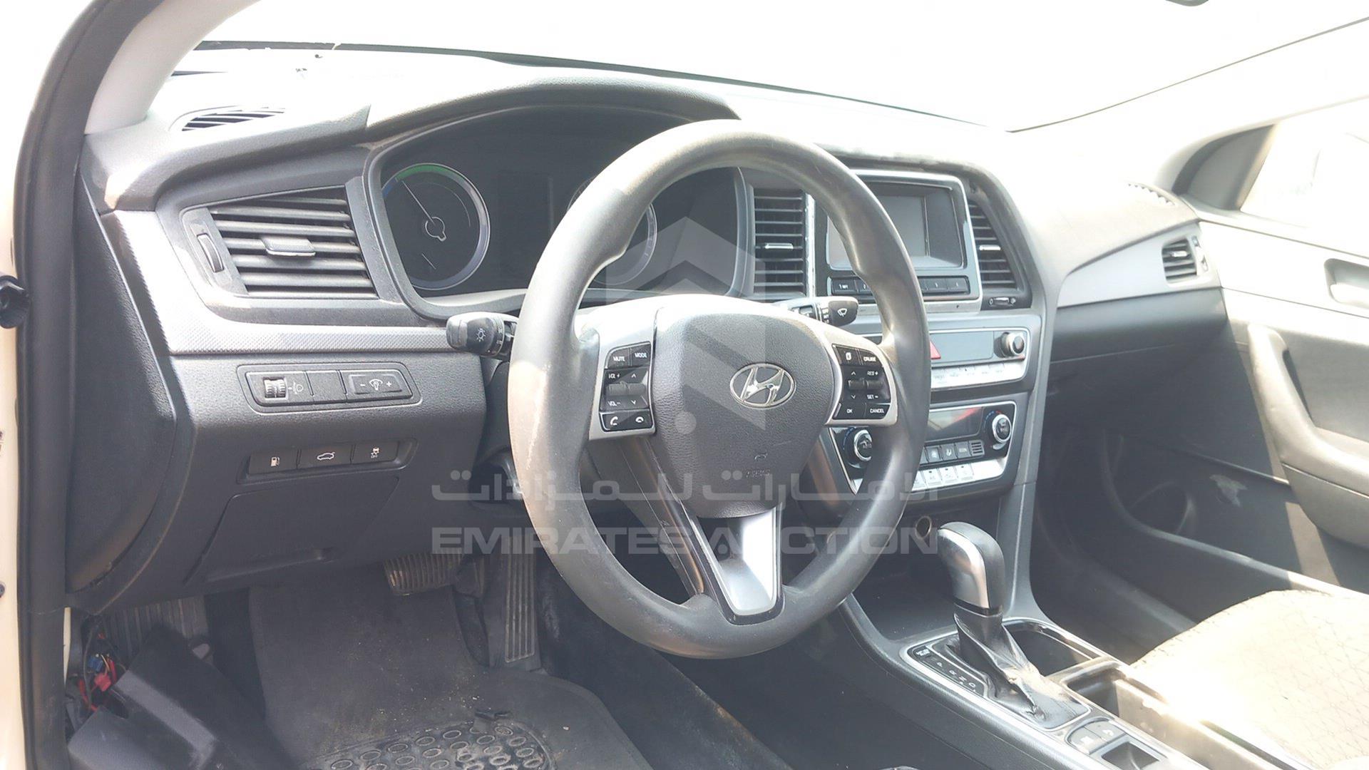 2018 HYUNDAI SONATA VIN: KMHE2413XJA082035
