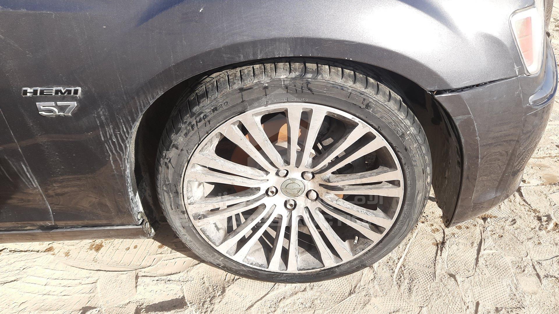 2013 CHRYSLER 300 C VIN: 2C3CCAKT4DH646570