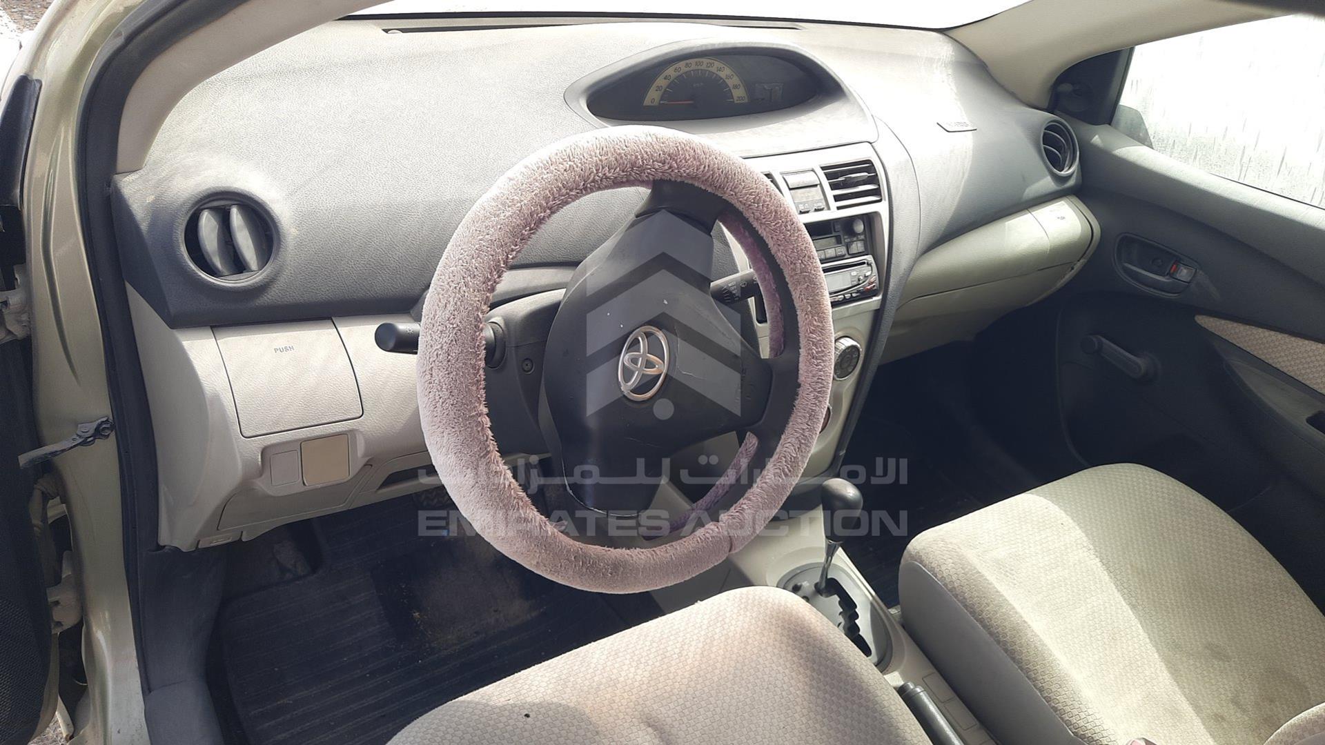 2006 TOYOTA YARIS VIN: JTDBW933261003695