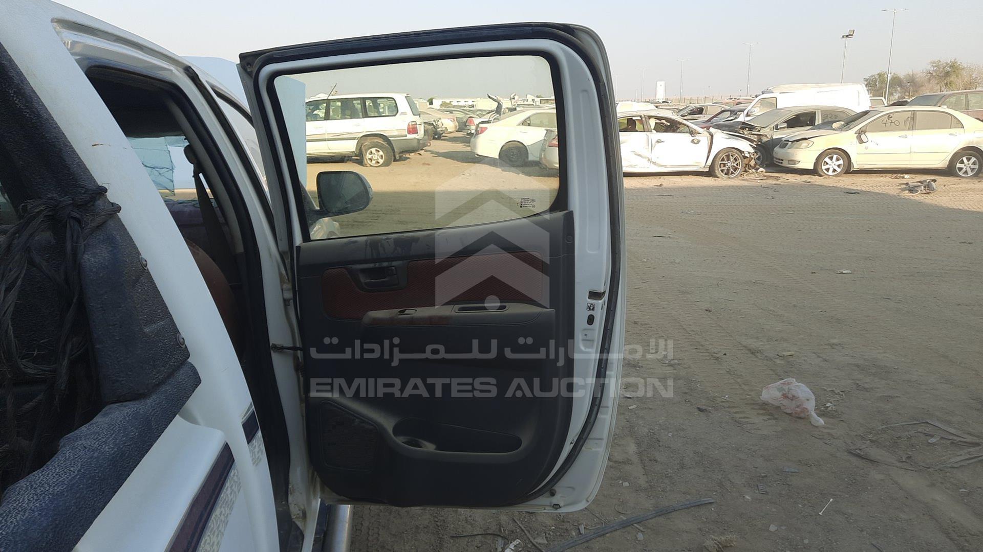 2014 TOYOTA HILUX VIN: MR0FX22G9E1115467