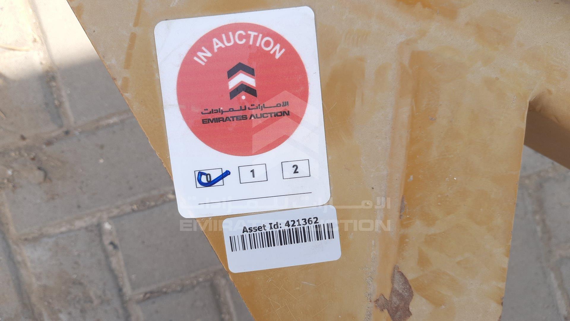 2019 TRAILER LOCAL VIN: D083084DXBTRAILER