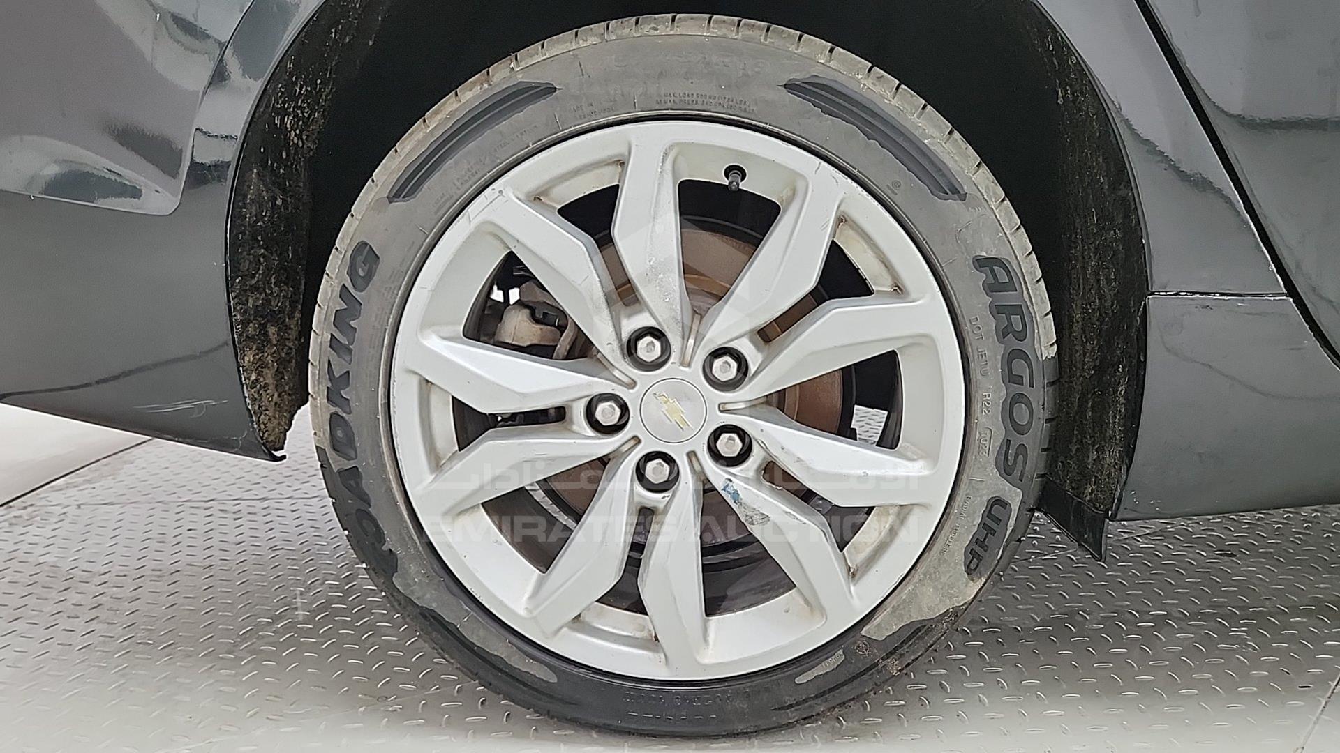 2019 CHEVROLET IMPALA VIN: 2G1135S33K9105889
