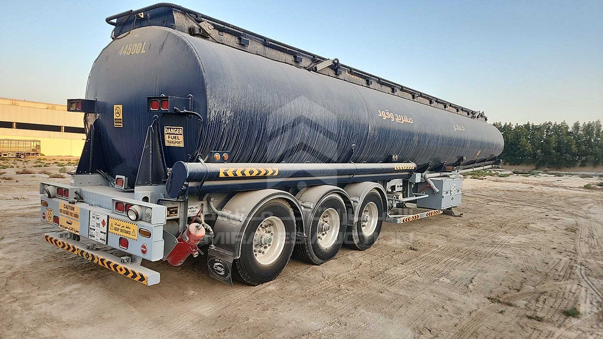 2007 UNDEFINED TANK TRAILER VIN: D000810DXBTRAILER