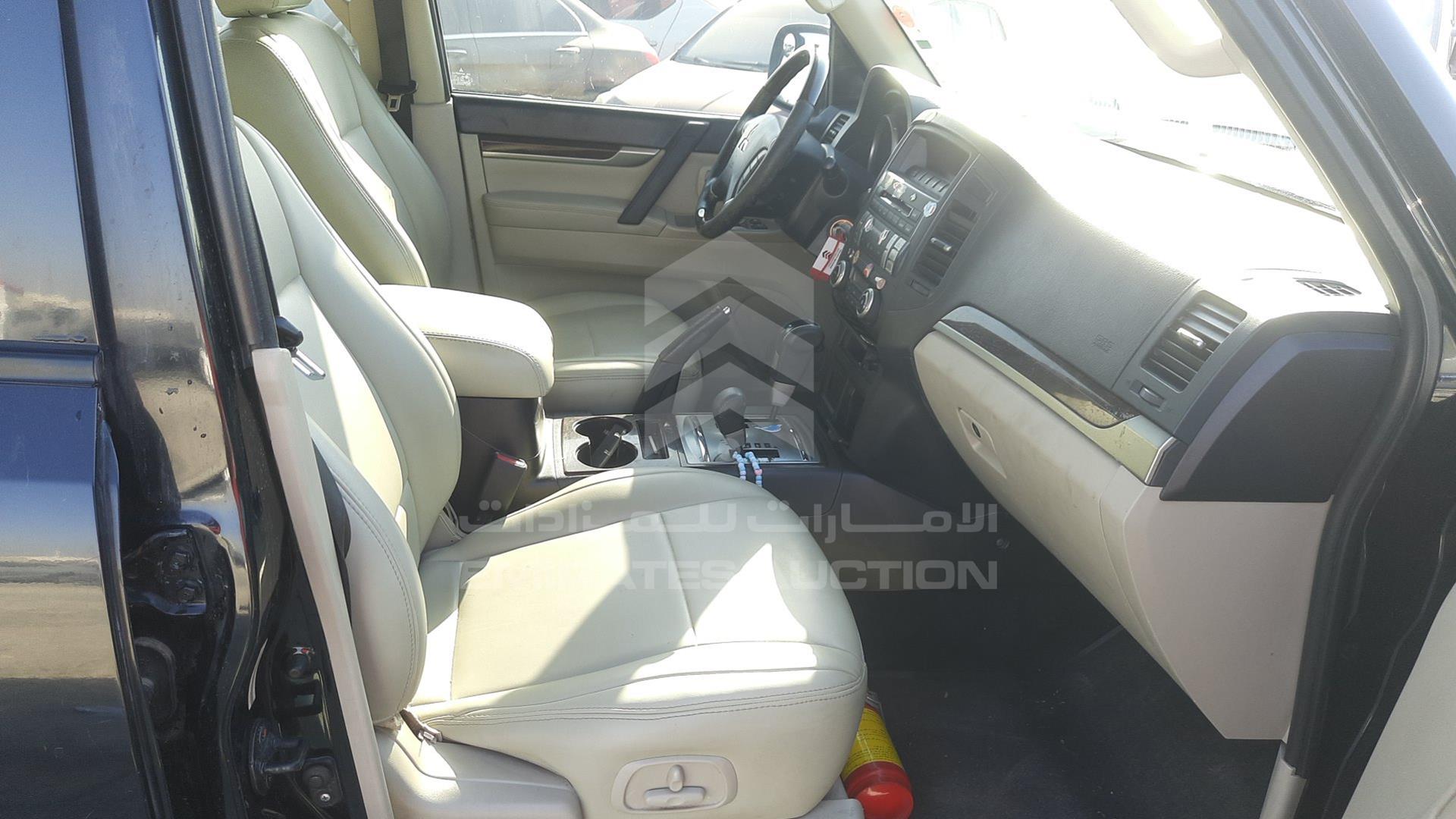 2011 MITSUBISHI PAJERO VIN: JMYLRV95WBJ707286