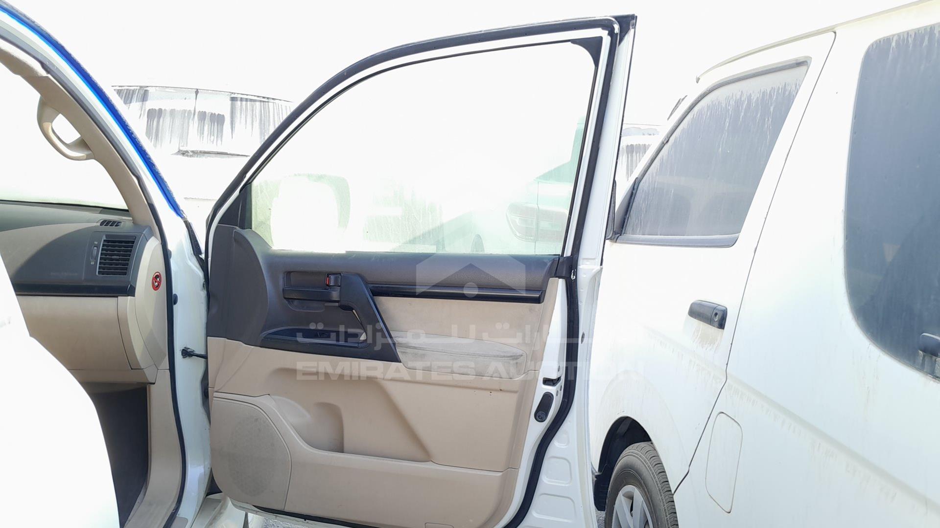2014 TOYOTA LAND CRUISER VIN: JTMDU09J0E4094446