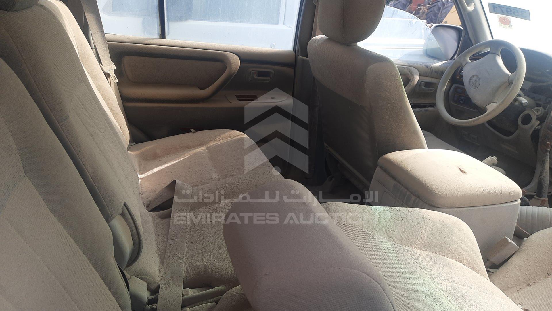 2004 TOYOTA LAND CRUISER VIN: JTECB09J943013719