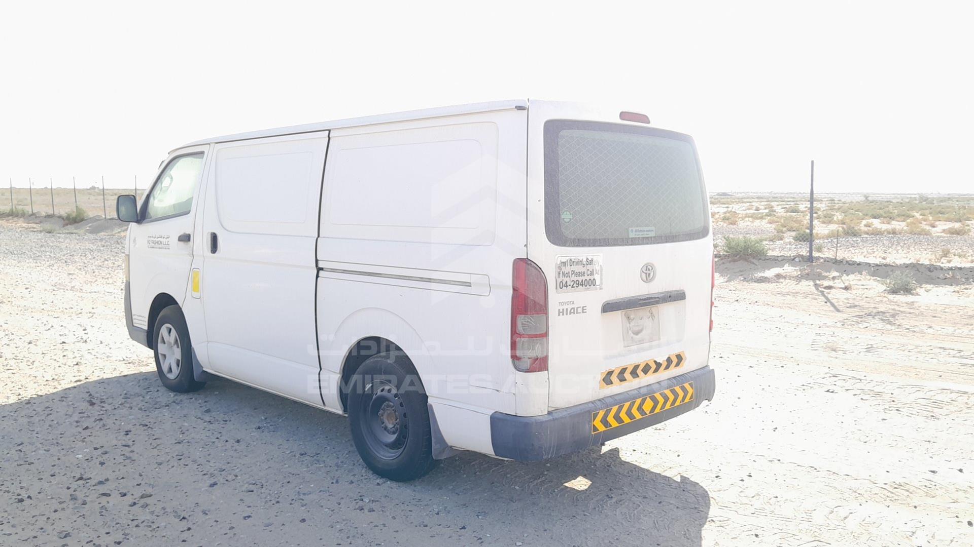 2011 TOYOTA HIACE VIN: JTFHX02P8B0056416