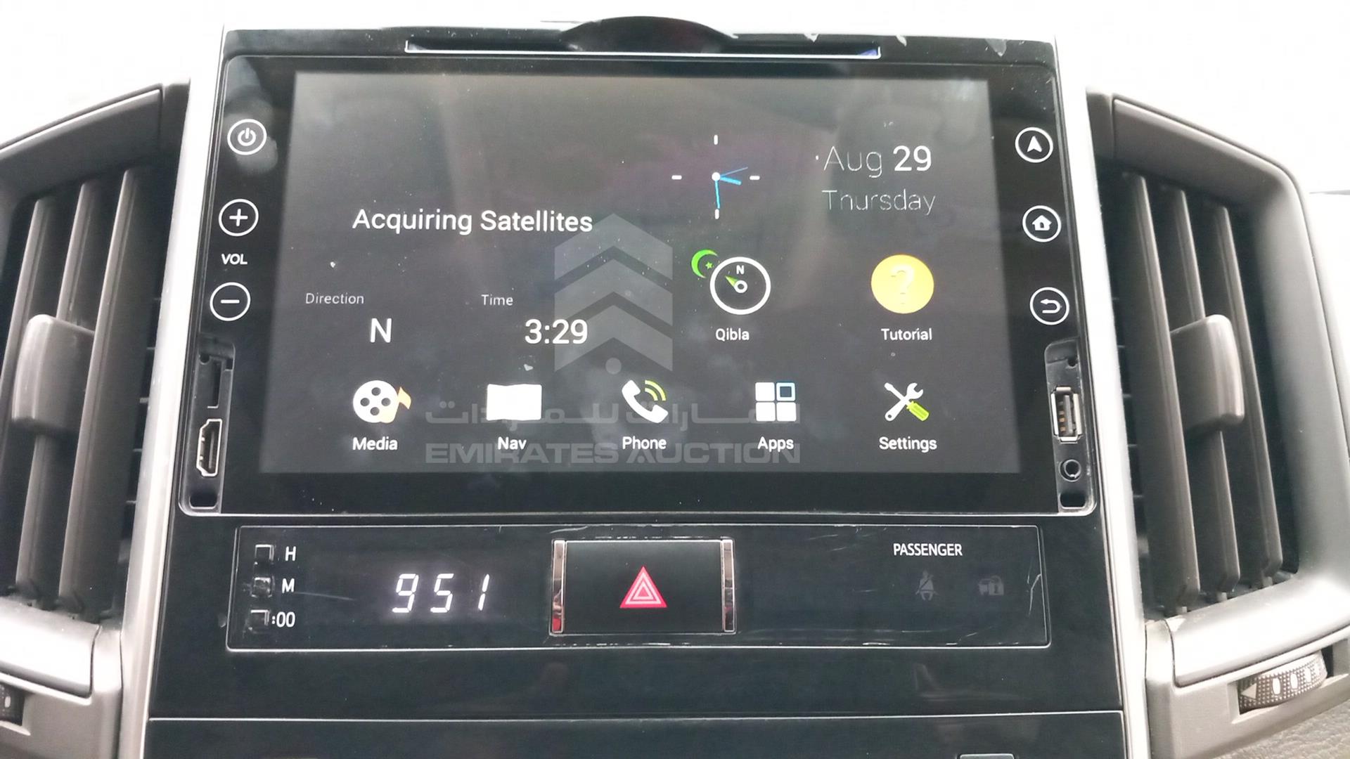 2017 TOYOTA LAND CRUISER VIN: JTMHU01JXH4137417
