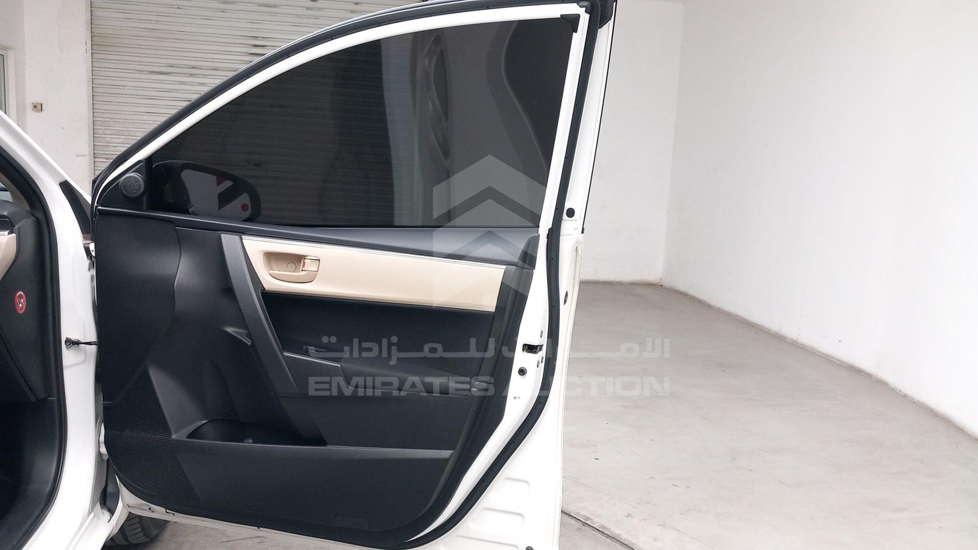 2015 TOYOTA COROLLA VIN: RKLBL9HE8F5243283