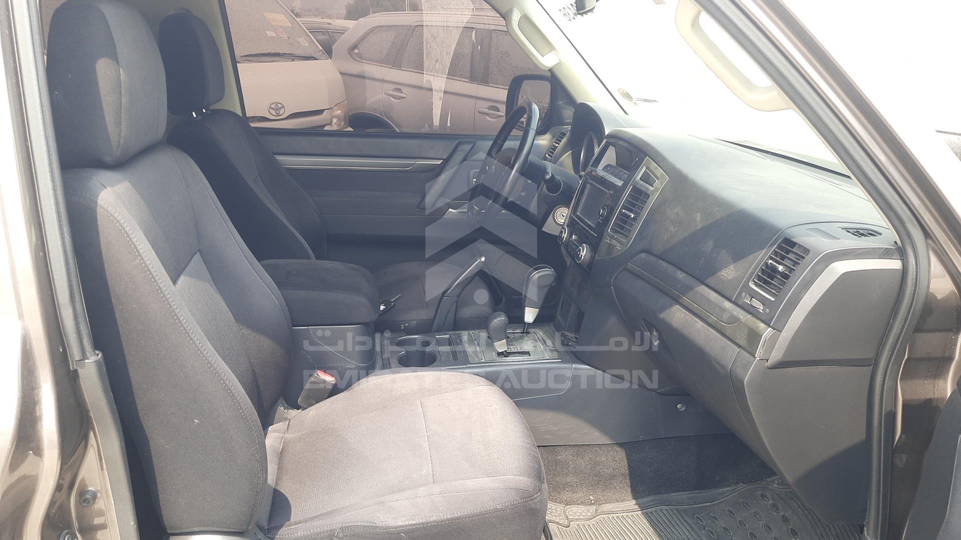 2016 MITSUBISHI PAJERO VIN: JMYMRV85WGJ725010