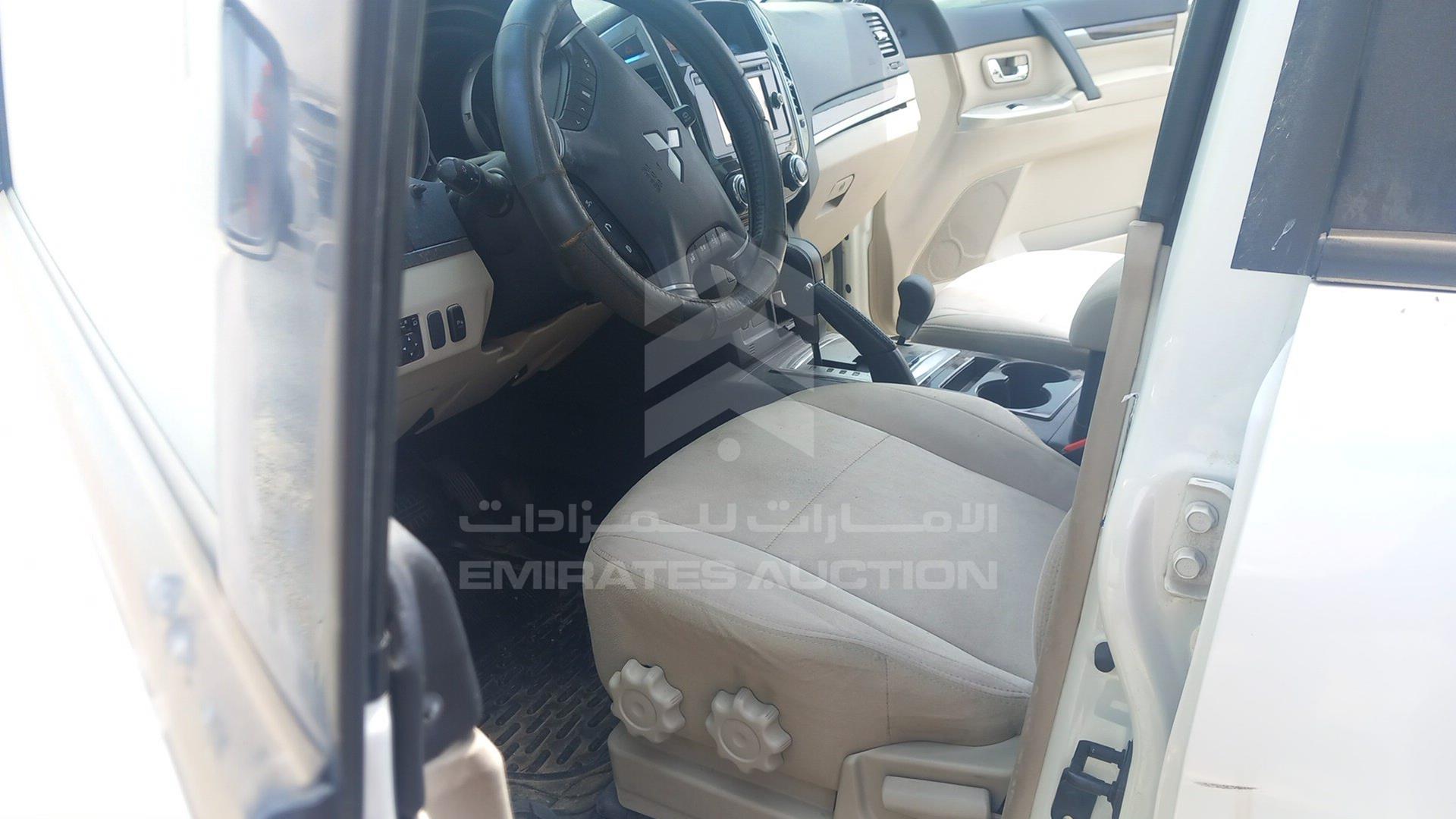 2017 MITSUBISHI PAJERO VIN: JE4MR62N1HJ708367