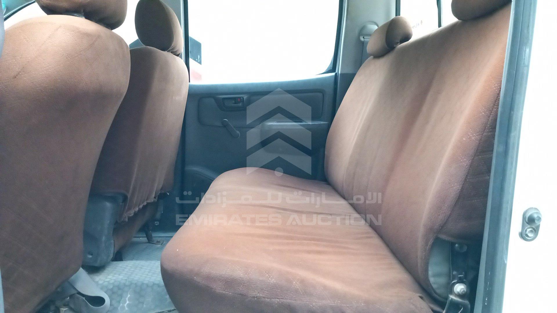 2015 TOYOTA HILUX VIN: MR0FX22G7F1437655