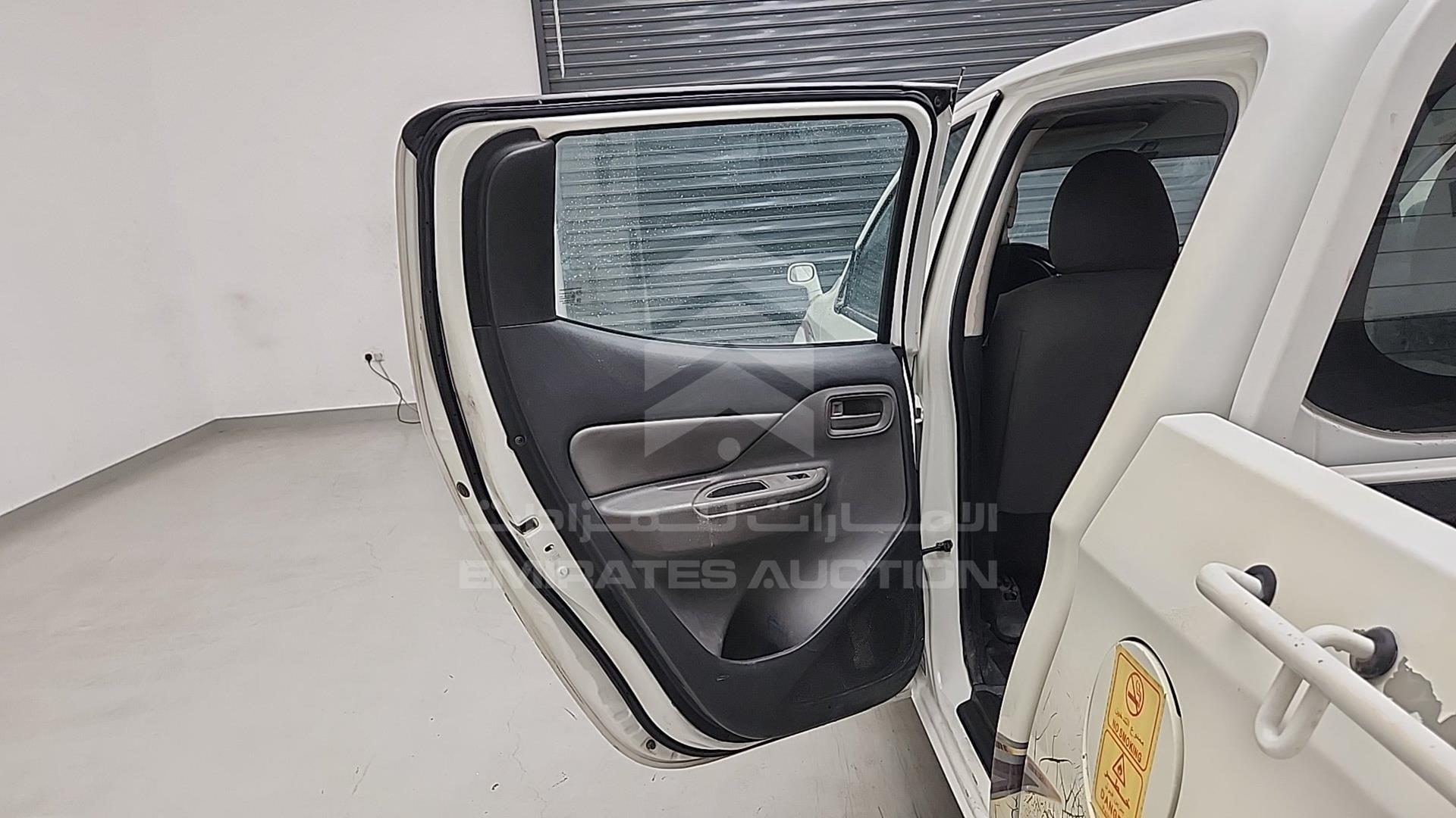 2016 MITSUBISHI L 200 VIN: MMBJNKJ40GH059683