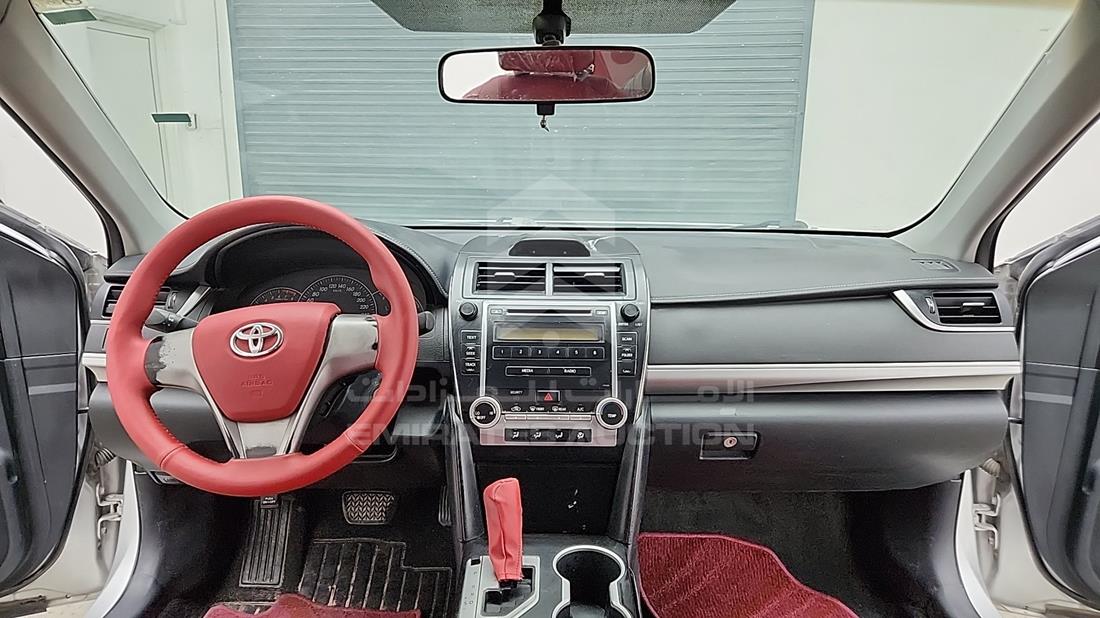 2014 Toyota Camry — Full Dashboard View — Photo 19