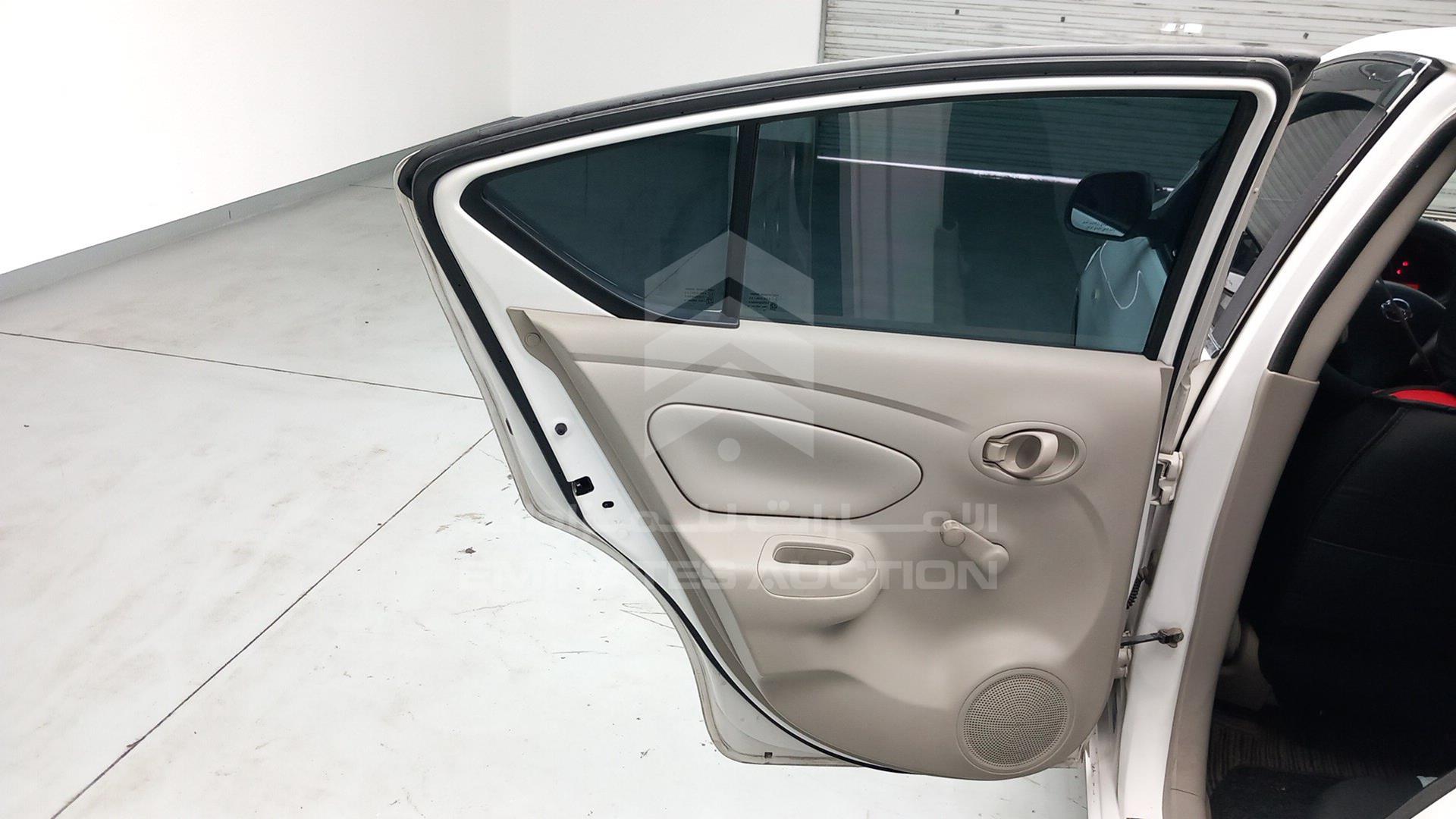 2015 NISSAN SUNNY VIN: MDHBN7AD4FG717036