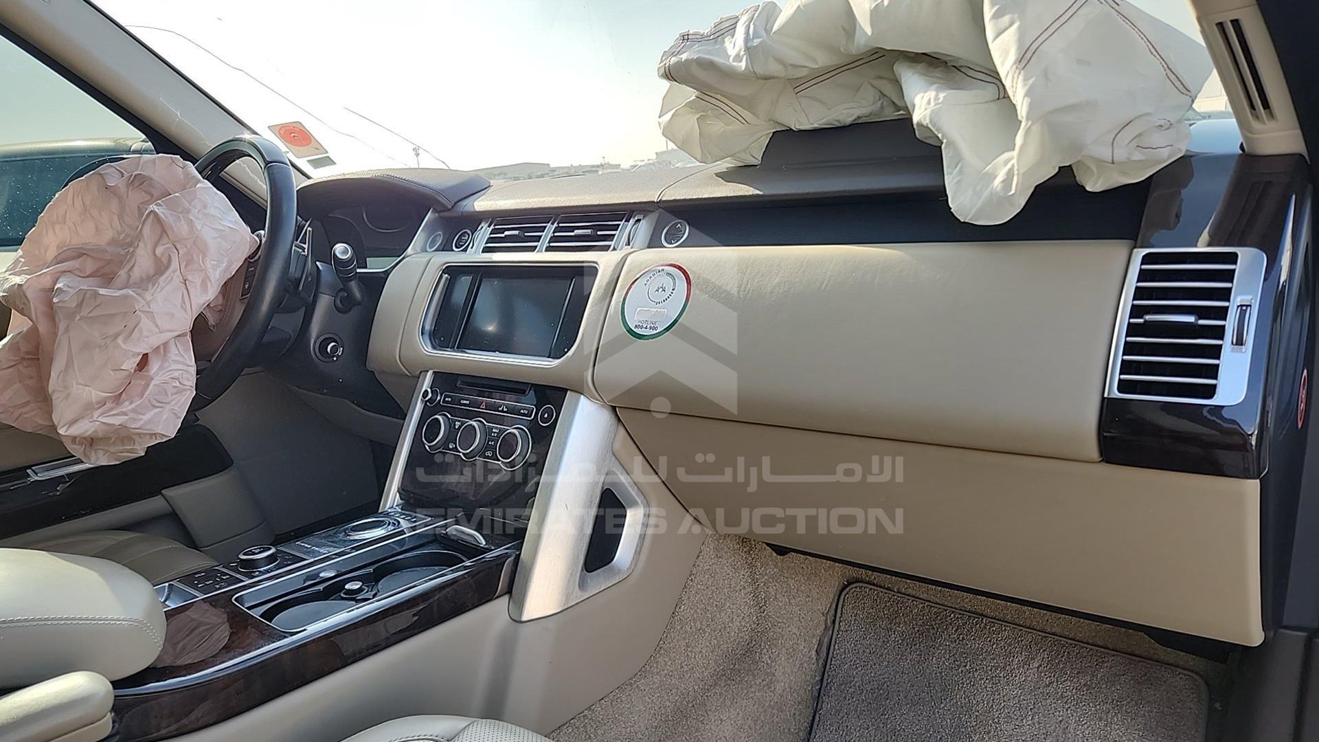 2015 RANGE ROVER VOGUE VIN: SALGA2EF8FA203086