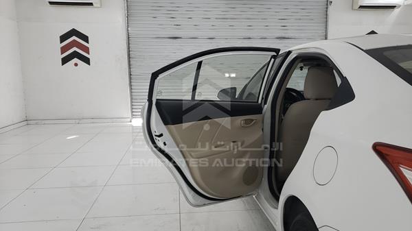 Toyota Yaris 2016 MHFBT9F38G6062652 Image 11