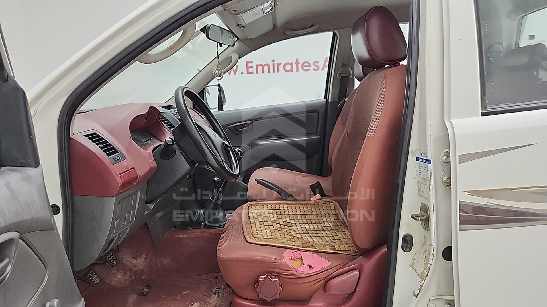 2015 TOYOTA HILUX VIN: MR0FR22G6F0790713